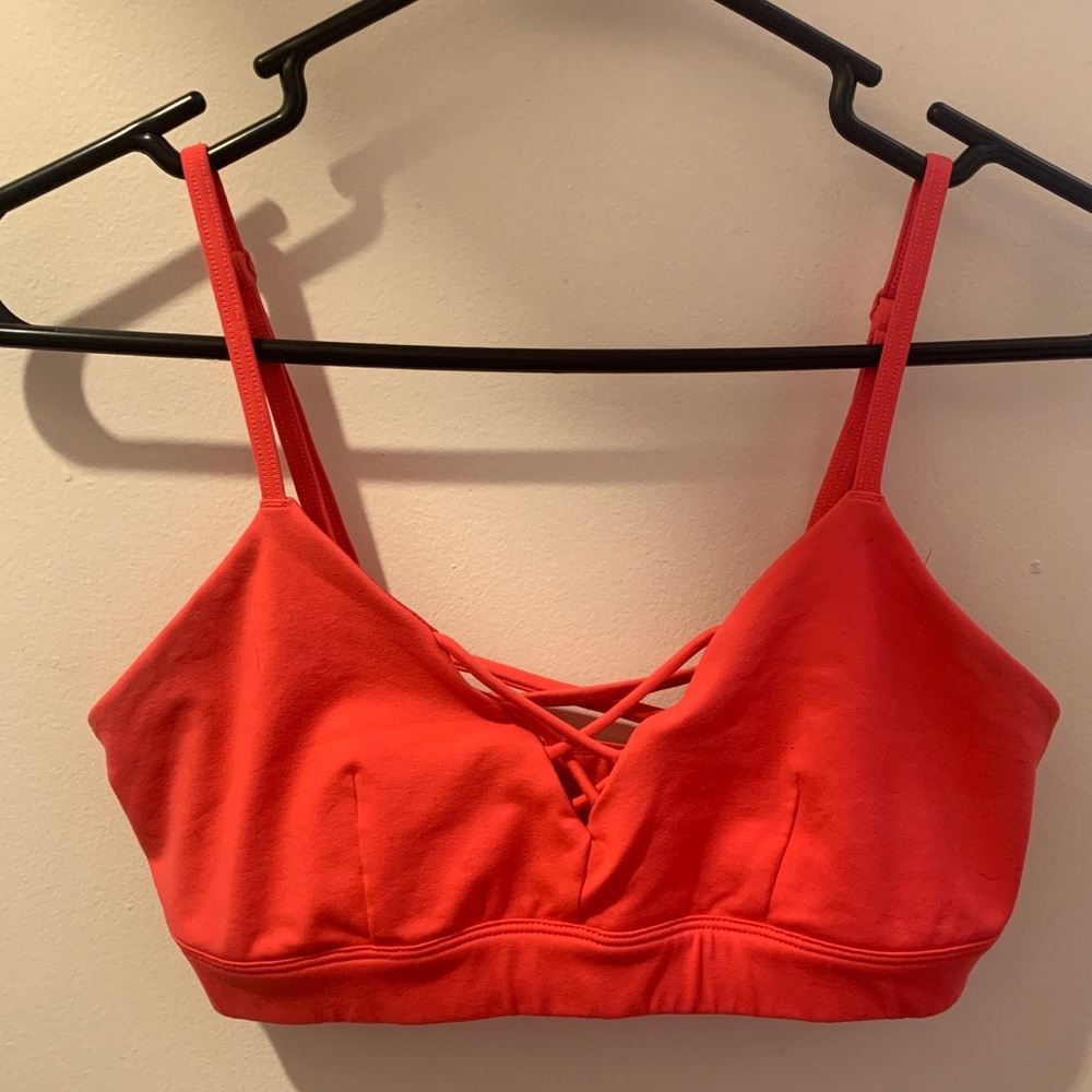 Alo sports bra